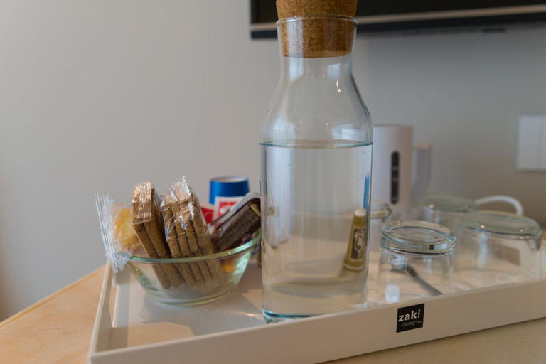 Food & Drinks