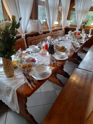 Food & Drinks 2, SCHRONISKO GOSCINIEC ROWNICA, Cieszyn