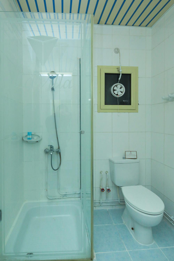 Bathroom 4, La Villa, Doha