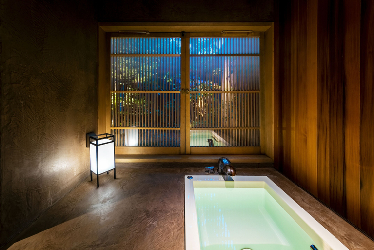 Bathroom 4, Choya Chawanzaka, Kyoto
