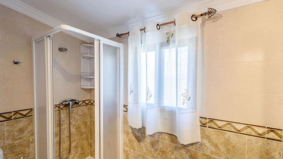 Bathroom 3, Casa Herrero El Borge by Ruralidays, Málaga