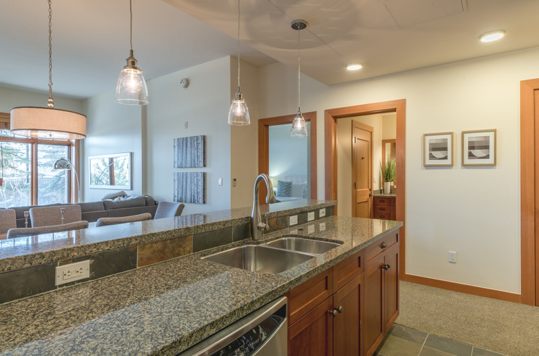 Bathroom 3, Capitol Peak Lodge by Snowmass Mountain Lodging, Pitkin