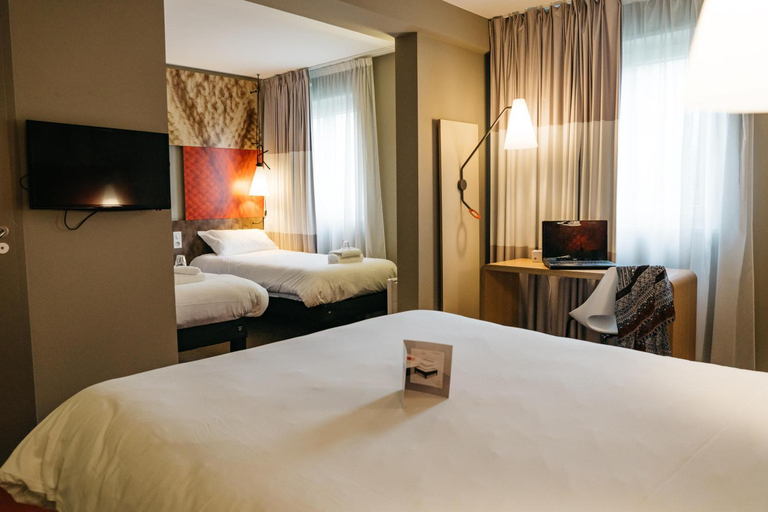 Bedroom 2, ibis Quimper, Finistère