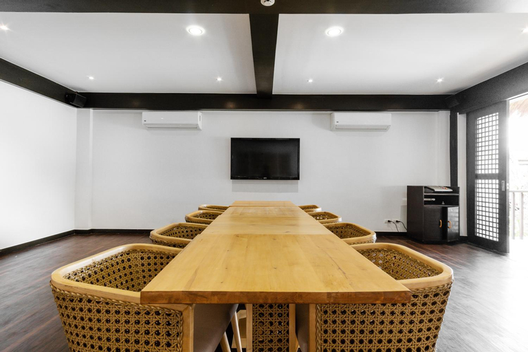 Business Facilities