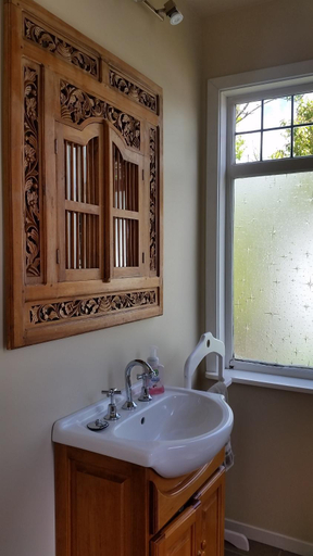 Bathroom 3, Designer Cottage B&B, Christchurch