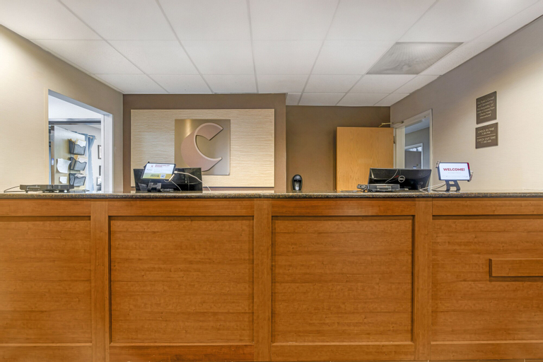 Public Area 3, Comfort Suites Wilmington near Downtown, New Hanover