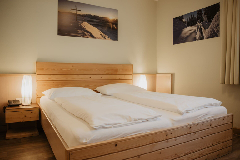 Bedroom 4, Parkhotel Matrei, Innsbruck Land