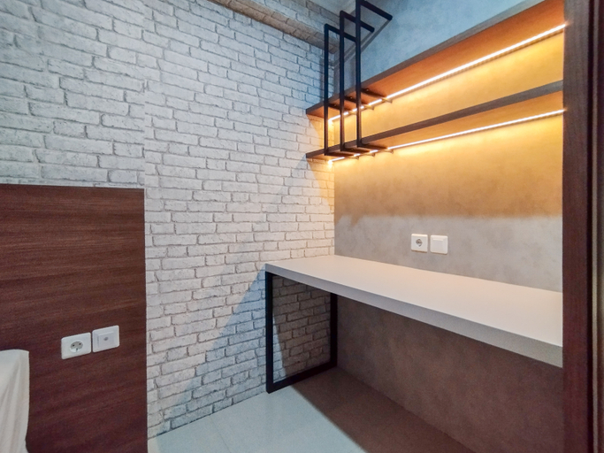 Others 2, Cozy Industrial Designed 2BR at Gateway Pasteur Apartment By Travelio, Bandung
