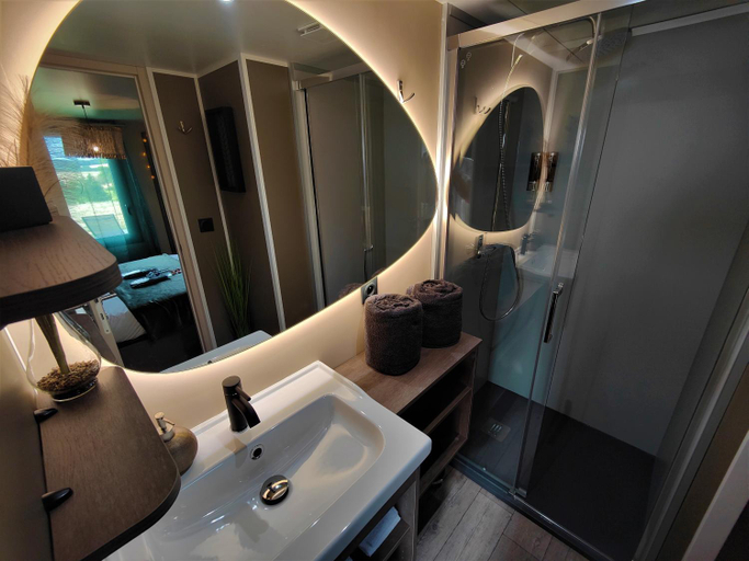 Bathroom 5, Domaine des Graminées, Vosges