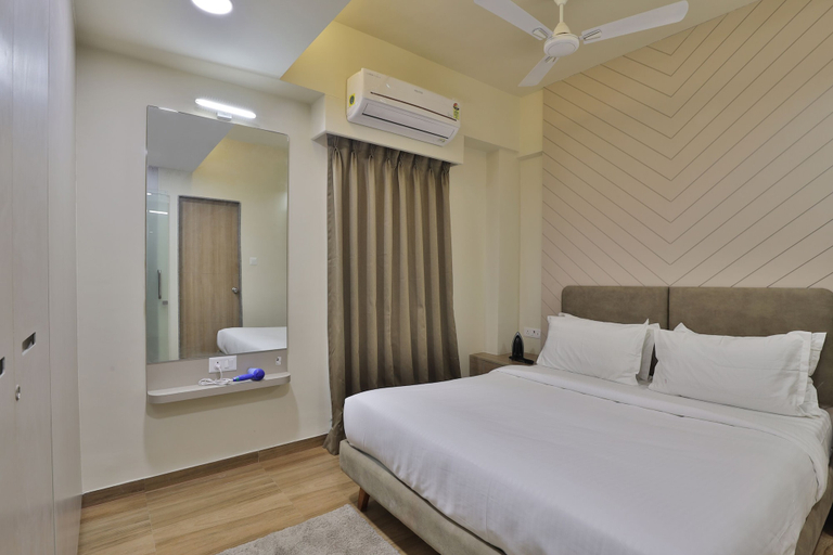 Bedroom 4, hotel monville, Vadodara