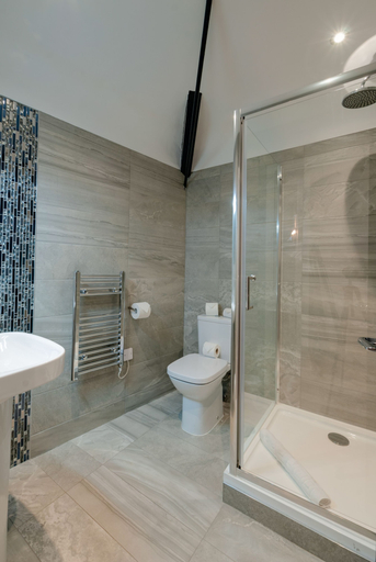 Bathroom 3, Temple Court Cavern Quarter Apartments, Sefton