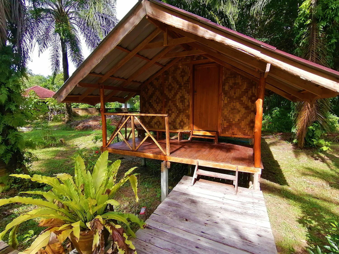 Others 4, Koom Kachanaan, Mueang Krabi