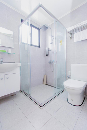 Bathroom 4, Huayu Homestay, Penghu
