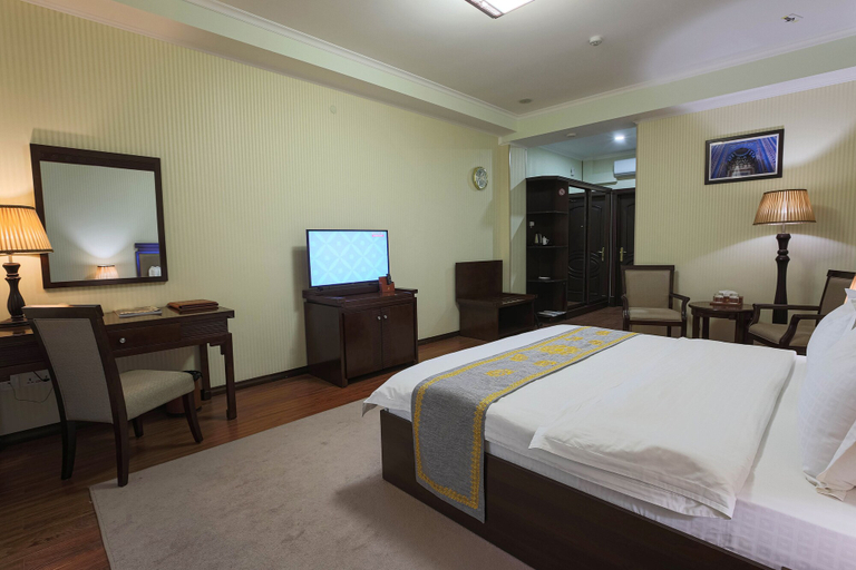 Bedroom 3, Zargaron Plaza, Buxoro