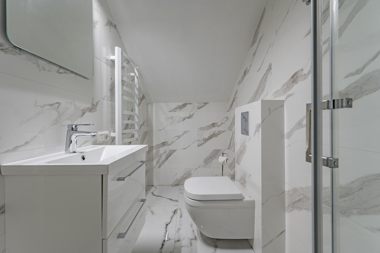 Bathroom 3, St Casimir Apartments, Vilniaus