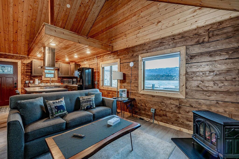 Others 5, Lakeshore Cabins, Kenai Peninsula