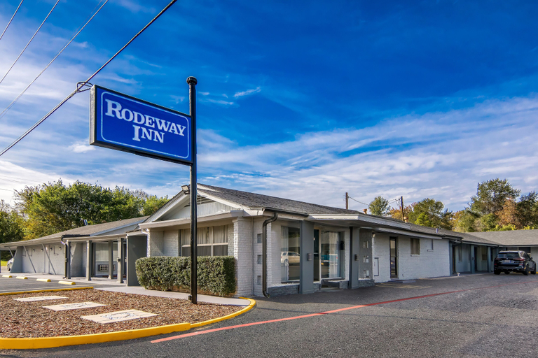 Exterior & Views 1, Rodeway Inn, Anderson