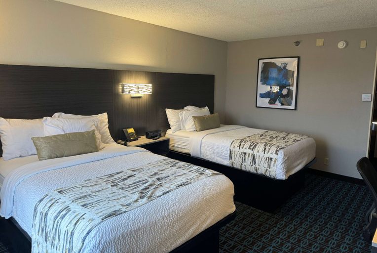 Bedroom 4, Wingate by Wyndham Dayton North, Montgomery