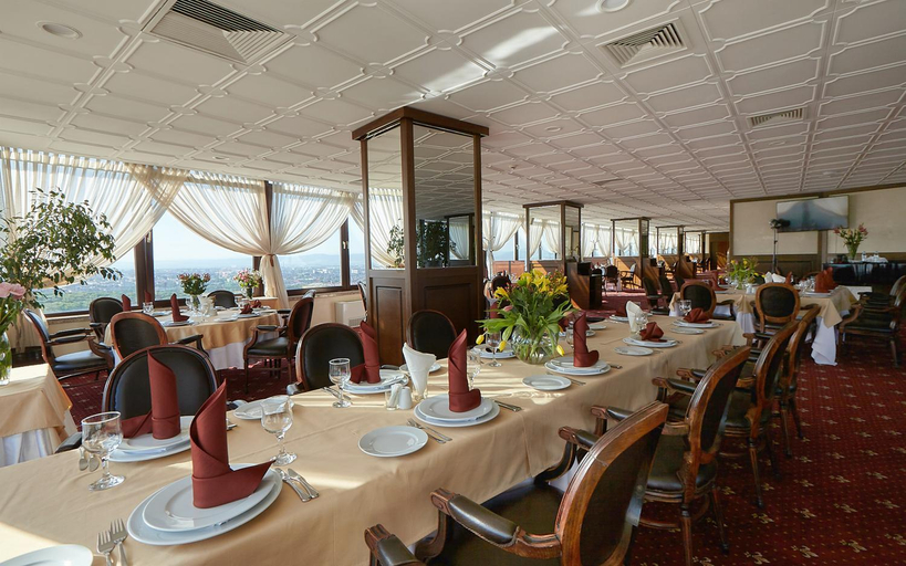 Food & Drinks 4, Park Hotel Moskva, Stolichna