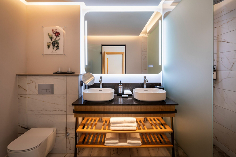 Bathroom 5, Hyatt Regency Pravets Resort, Pravets