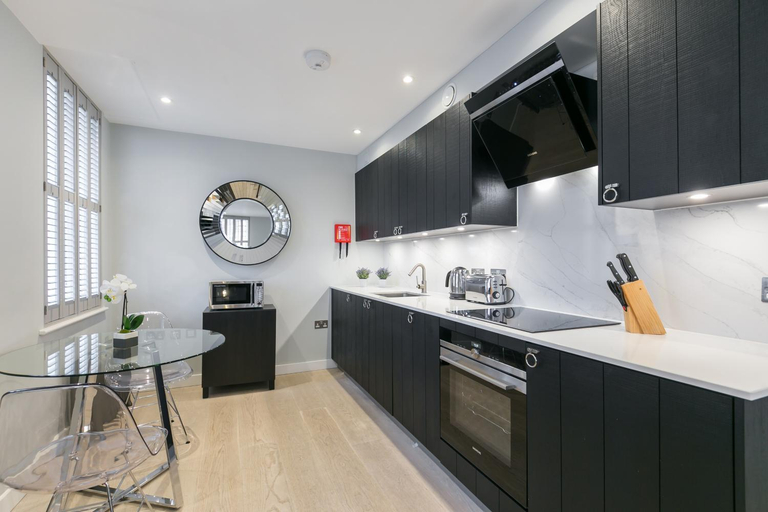 Kitchen 2, Urban Chic - Wellington, London