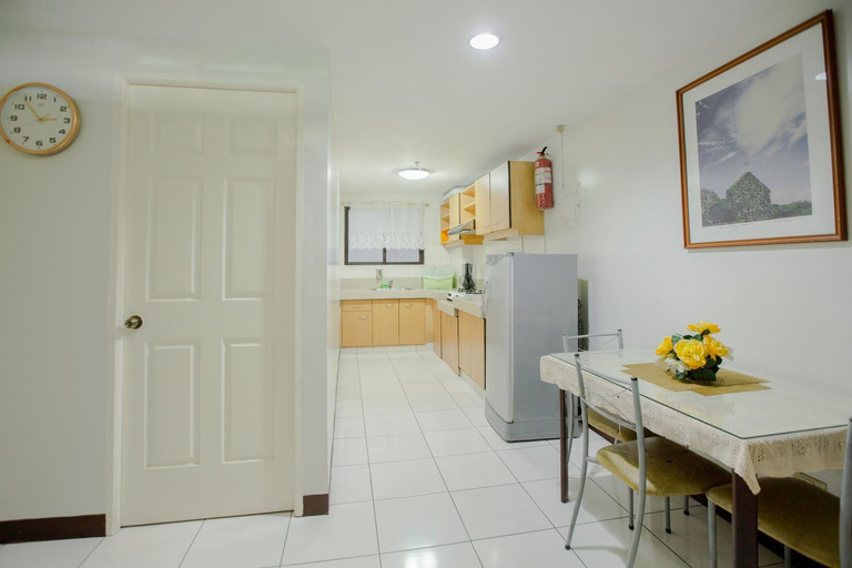 Dining Room 4