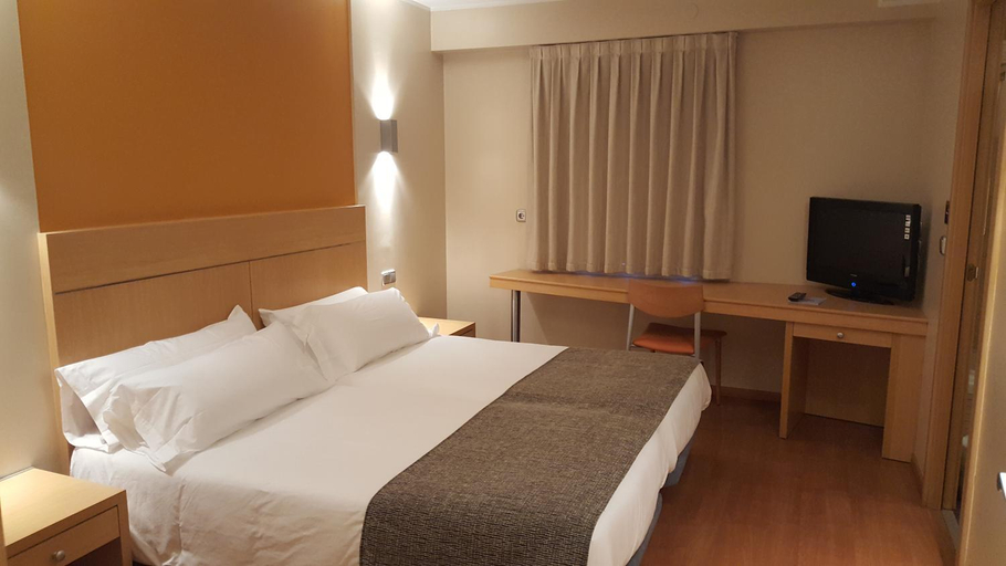 Bedroom 3, Espel