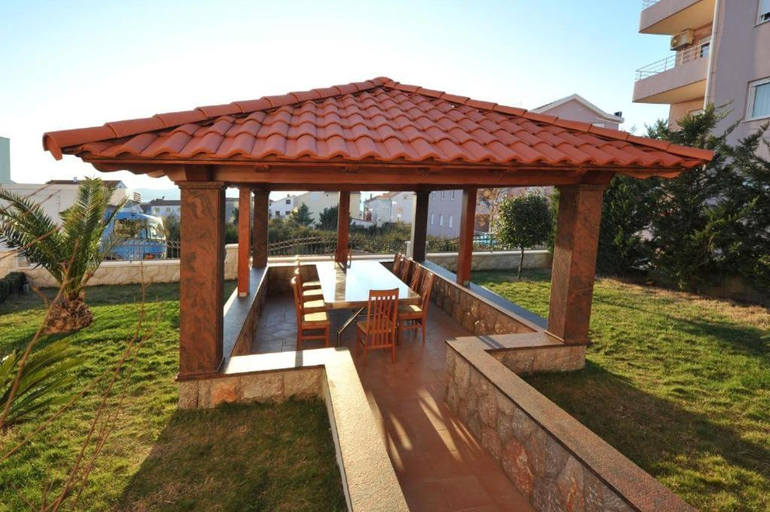Others 3, Villa Gravic 2, Zadar