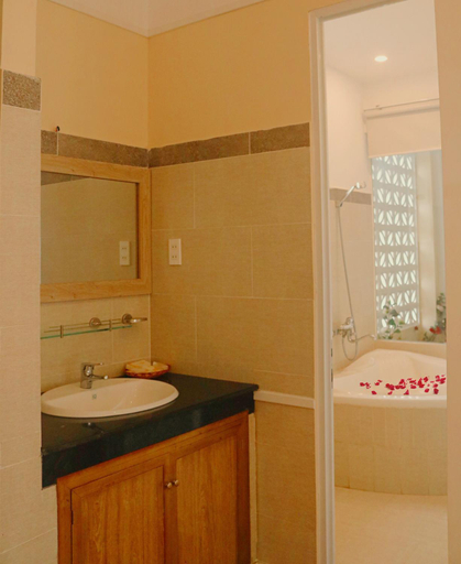Bathroom 3, Khách sạn Sao Vàng, Bảo Lộc