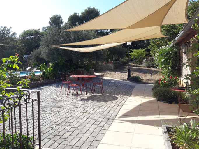 Others 5, Lou Viei Jas, Var