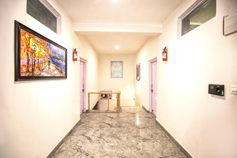 Public Area 2, The Bunksters Bir, Kangra