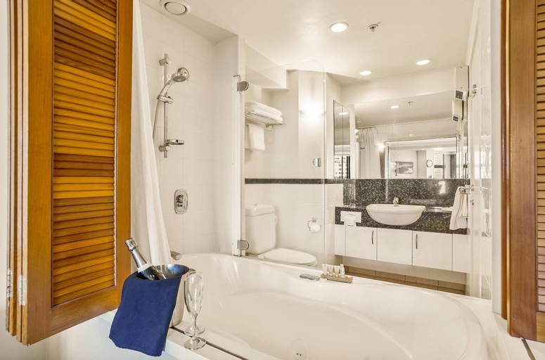 Bathroom 7