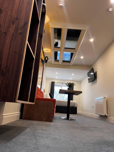 Others 4, 53 Luxury Accommodation