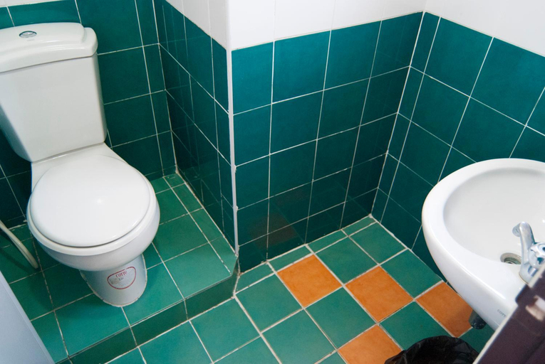 Bathroom 4, Erawan House, Phra Nakhon