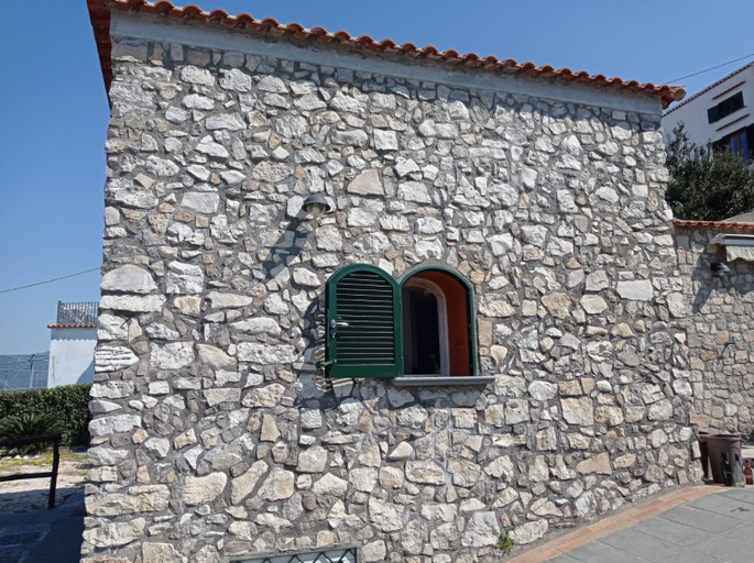 2, Villa Mami Luroviga, Napoli
