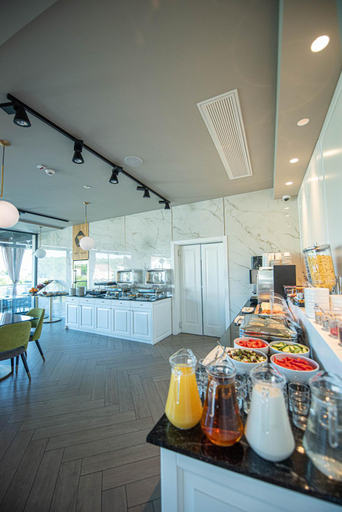 Food & Drinks 5, VILA ODISEA, Sanmartin