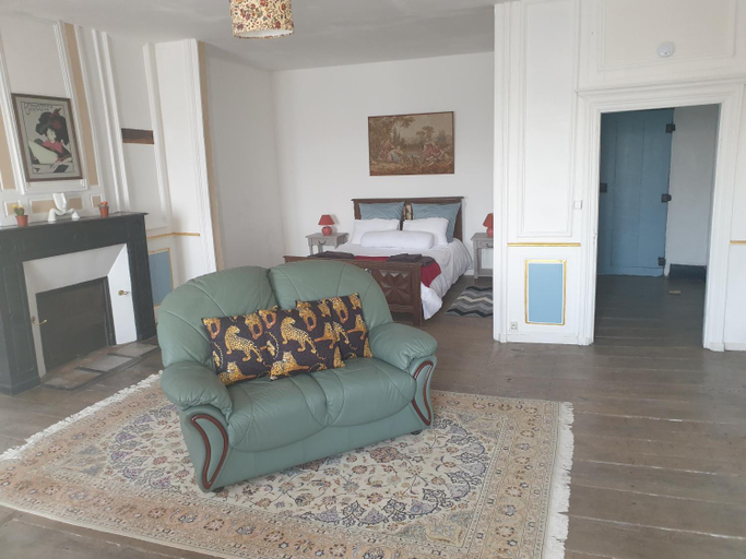 Others 2, Le Chateau, Haute-Vienne