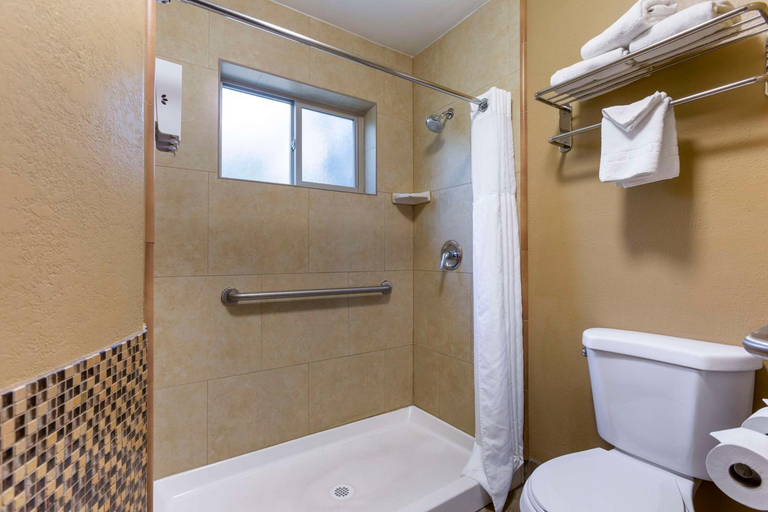 Bathroom 3, Best Western Royal Sun Inn & Suites, Pima