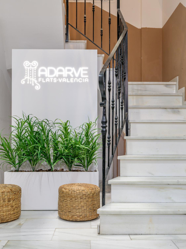 Others 5, Adarve Flats, Valencia