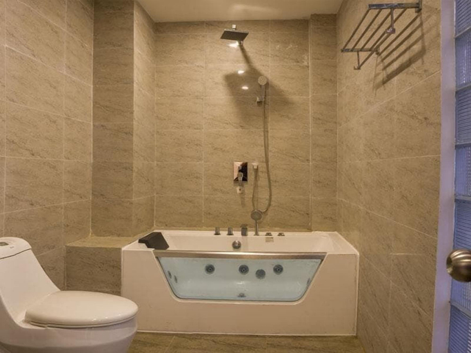 Bathroom 3, Reign Resort , Nha Trang
