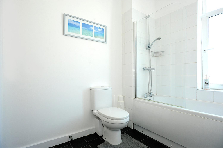 Bathroom 2, PENTHOUSE SELF CHECK in APARTMENT IN CENTRAL HALIFAX, Calderdale