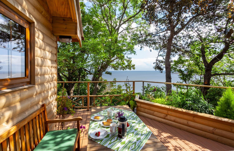 Others 5, Porthole Log Cabin, Somerset