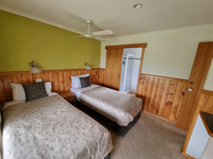 Bedroom 24
