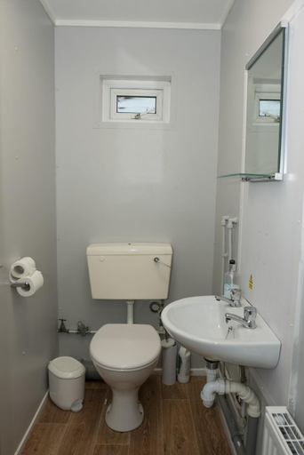 Bathroom 3, Walsh's Mill Lodges & Linen House, Mid Ulster