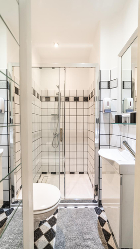 Bathroom 2, Fogra Travel Apartment, Kraków City