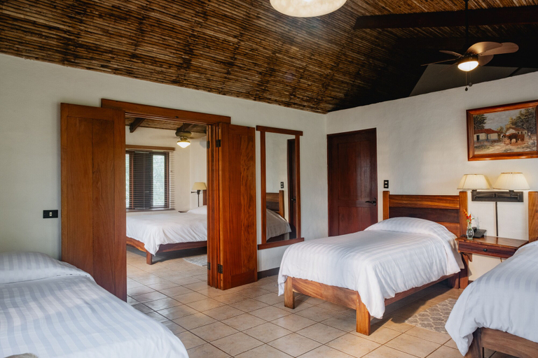 Bedroom 2, Villa Blanca Cloud Forest Hotel + Retreat, San Ramón