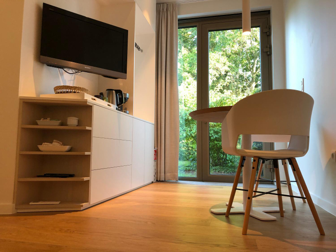 Others 5, Het Nekkerhof B&Bio, Antwerpen