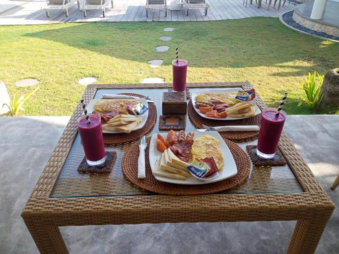 Food & Drinks 5, Ceningan Beachside Villas, Klungkung