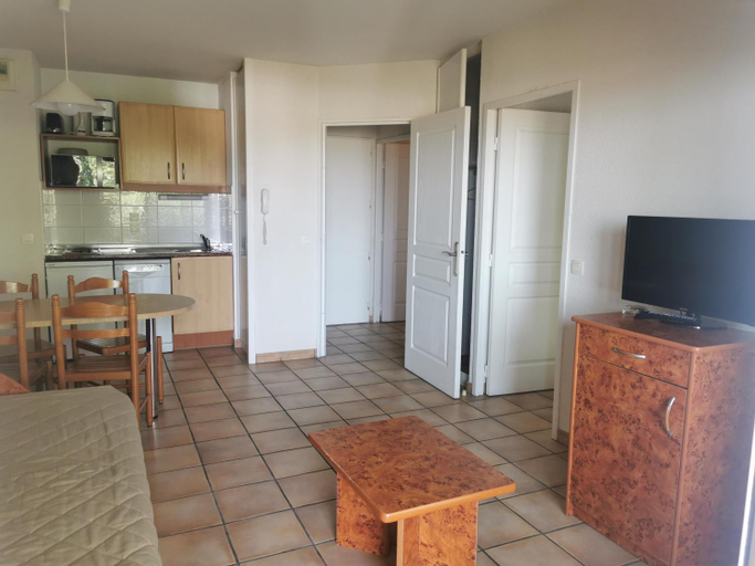 Dining Room 10