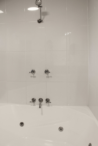 Bathroom 4, Aston Motel Yamba, Clarence Valley- Coast